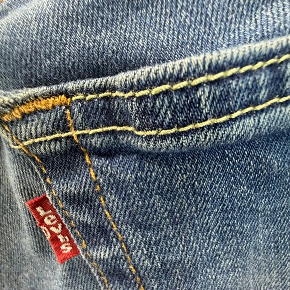 Levis 514 Mens Straight Fit Jeans Medium Wash Blue Denim 34x32 W34 L32